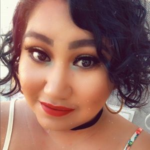 Meet your Posher, Lissy